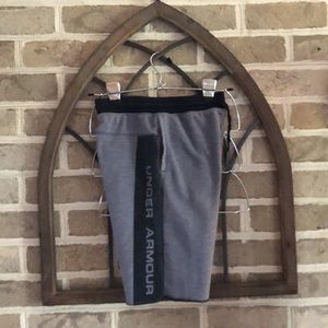 Under Armour Boy’s YMD Coldgear athletic shorts